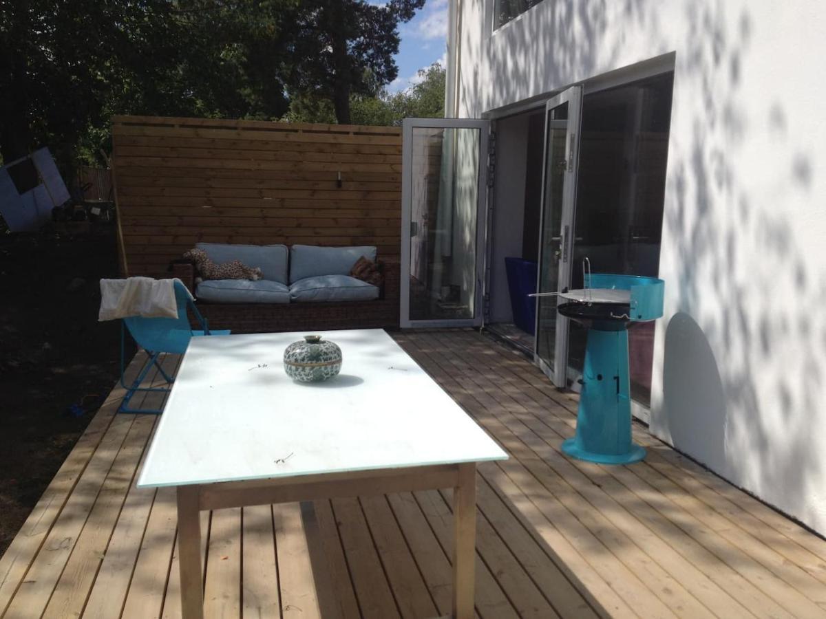 فيلا Townhouse On Arlanda Stockholm Metro Line - Easy Checkin سولينتونا المظهر الخارجي الصورة